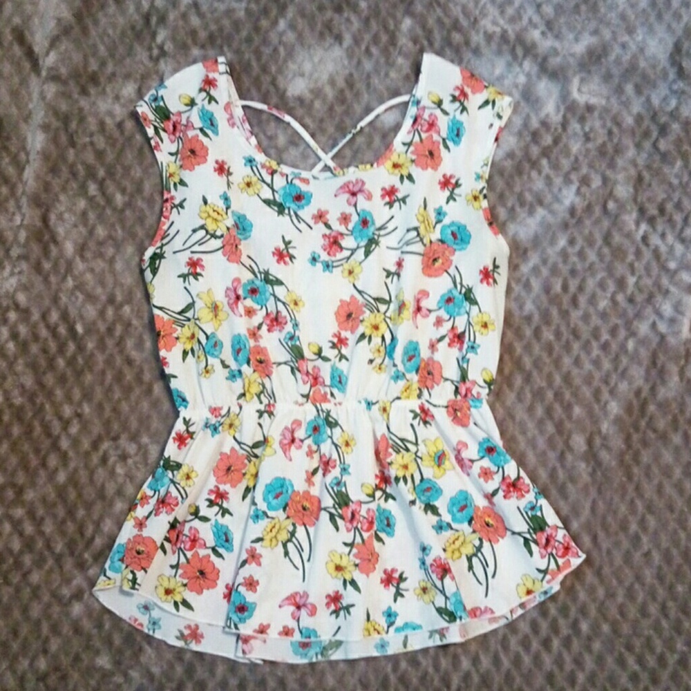 NWOT- Floral Top
